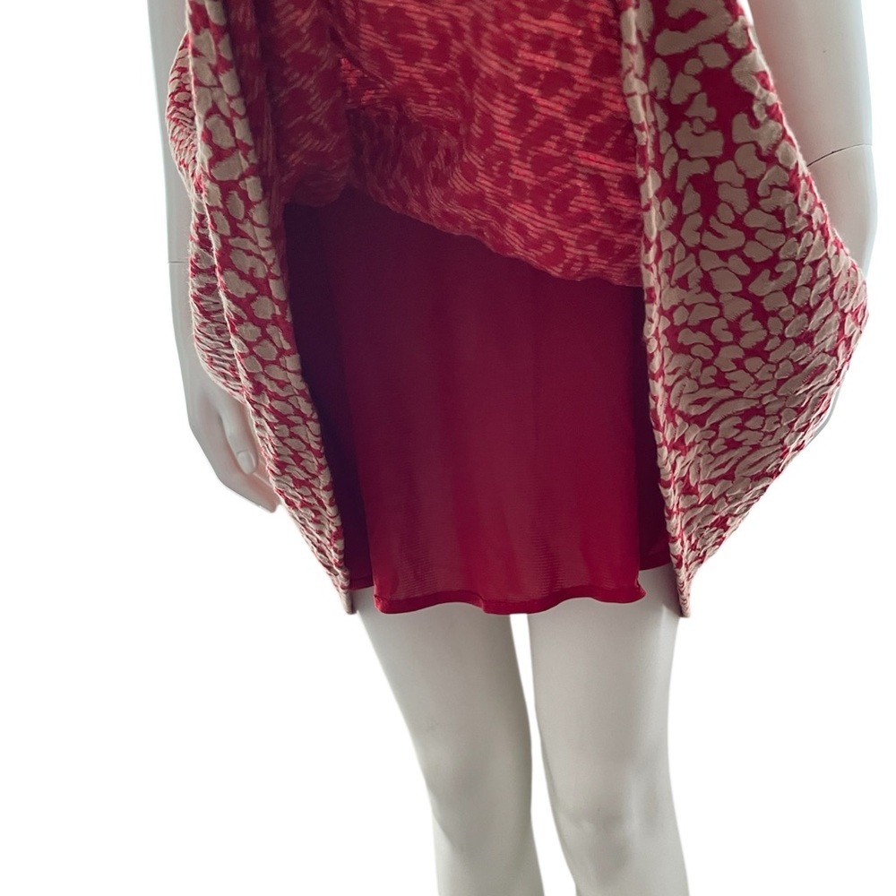 ~MAEVE Red and Beige Textured Dress, Small. - Picture 7 of 11